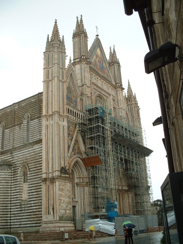 Orvieto duomo closeup